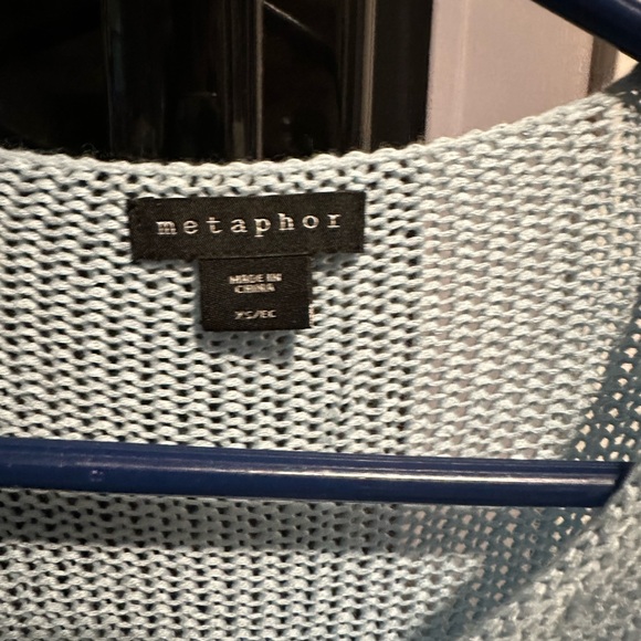 Method Cropped Blouse - Picture 3 of 4